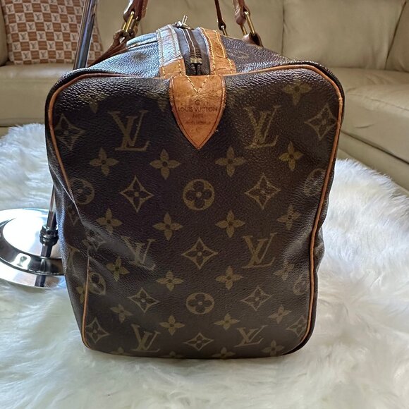 Authentic Louis Vuitton Sac Souple 35 Boston Bag - Picture 5 of 16